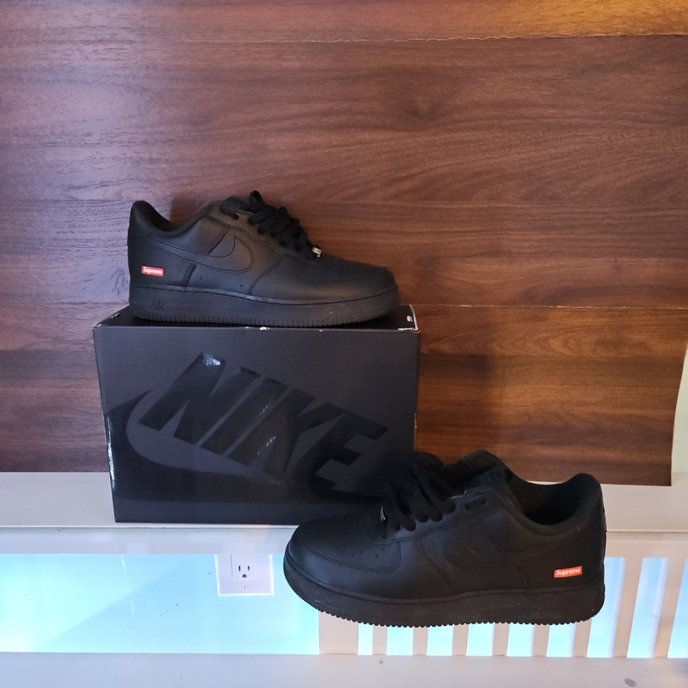 Supreme Air Force 1 Black Size 10.5